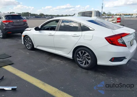 2018 Honda Civic Ex z USA, uszkodzony, nr VIN 19XFC2F77JE032471